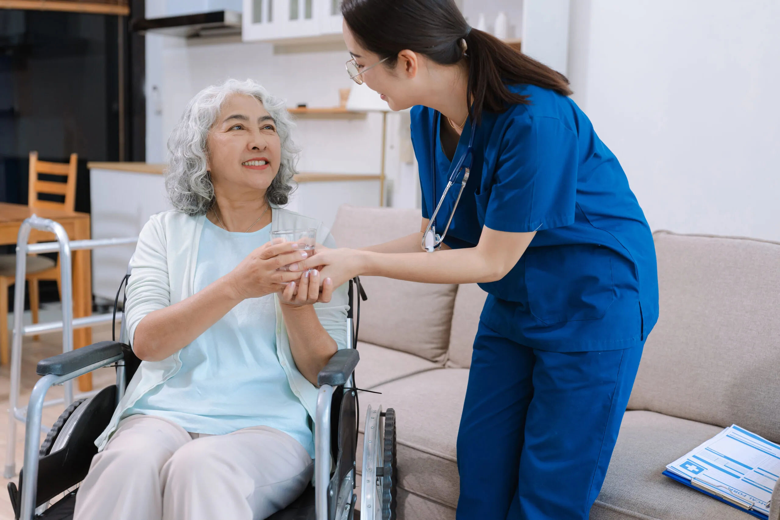 home health care New Bedford, MA caregiver providing personal home care and companionship